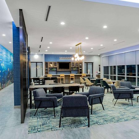 La Quinta Inn & Suites By Wyndham Galveston North At I-45 エクステリア 写真