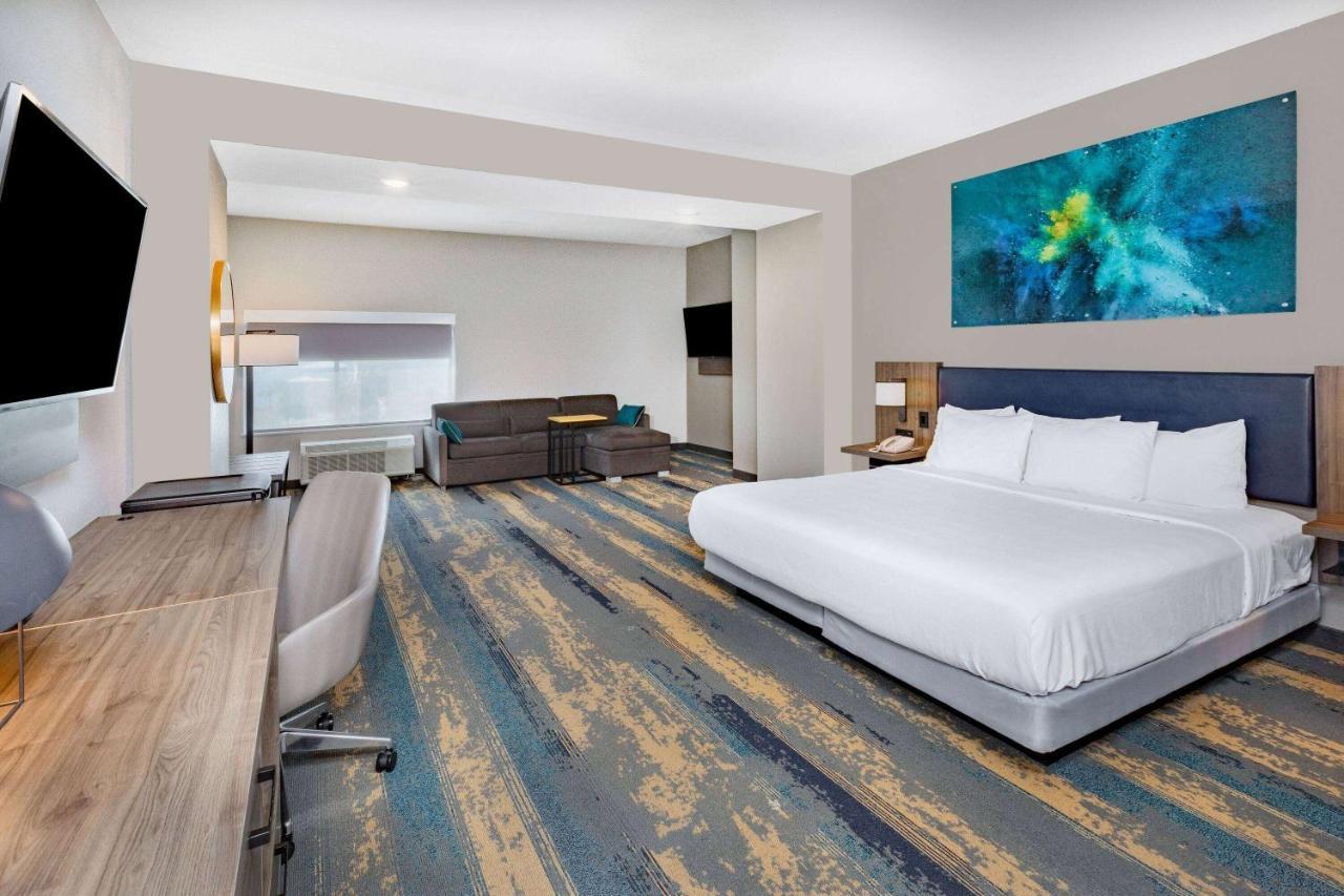 La Quinta Inn & Suites By Wyndham Galveston North At I-45 エクステリア 写真
